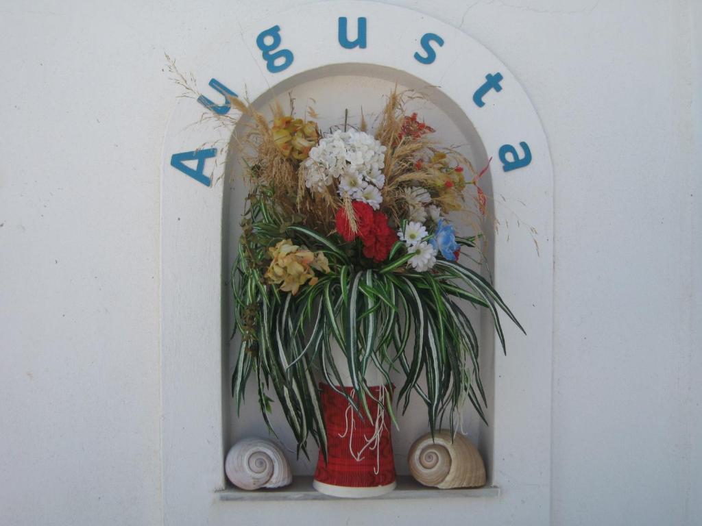 Augusta Studios & Apartments Nausa Exteriér fotografie