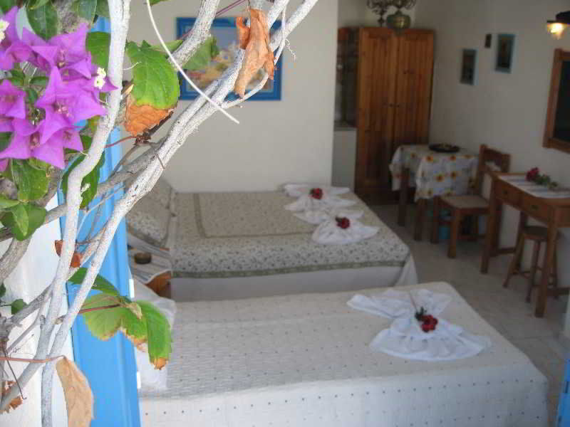 Augusta Studios & Apartments Nausa Exteriér fotografie